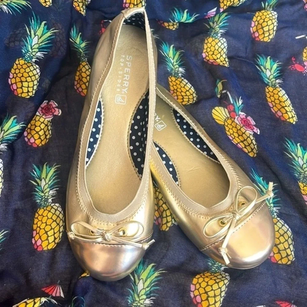 Brand New Sperry Elise Metallic Gold Tone Round Toe Slip On Shoes Ballet Flats